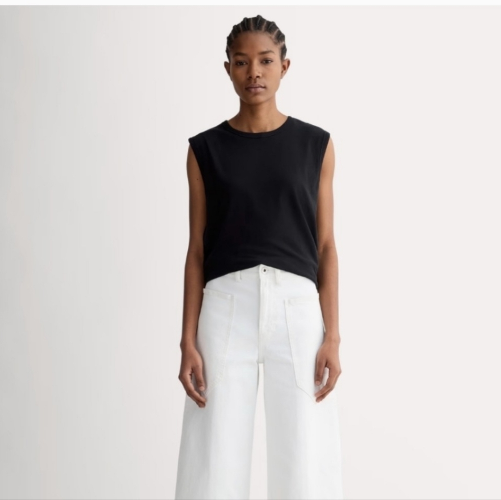 SALE Everlane Air Muscle Tank